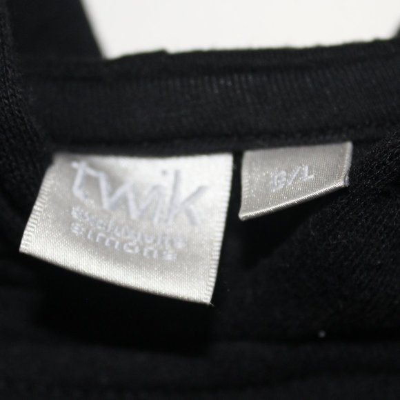 Twik Black Hoodie - Picture 3 of 4